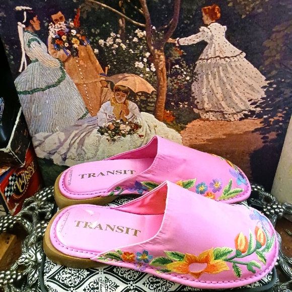 New York Transit Shoes - 🌹New York Transit Very Pretty Quality Sandal. NEW!!, SANDALS NICE GIFT!!! 🎁
